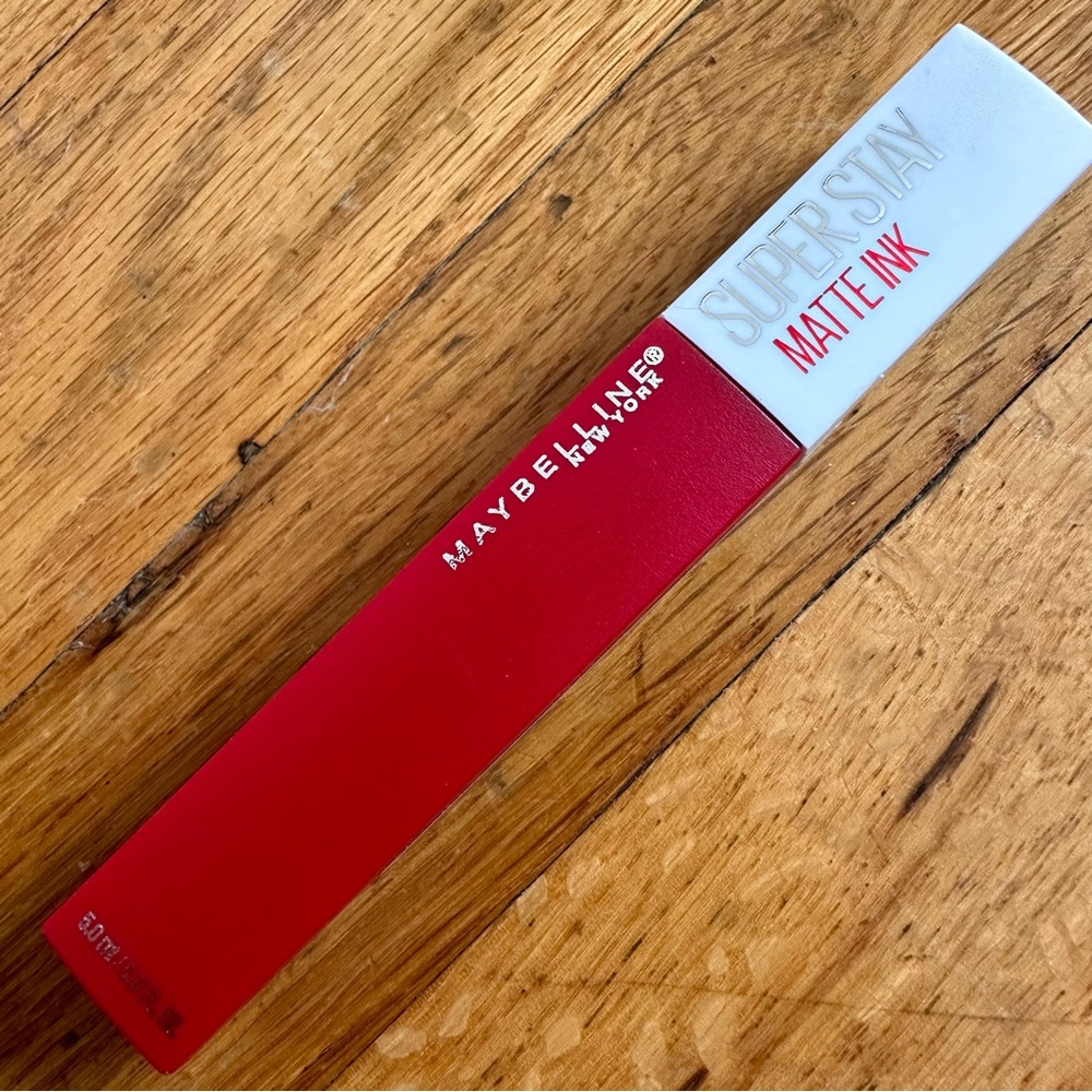 NWT Maybelline SUPER STAY
MATTE INK no. 20 Pioneer